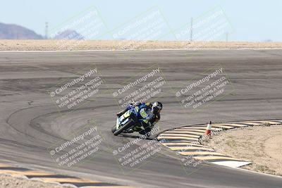 media/Oct-30-2025-Racers Edge (Thu) [[dabbdaf680]]/3-B Group/Session 2 (Bowl Exit)/